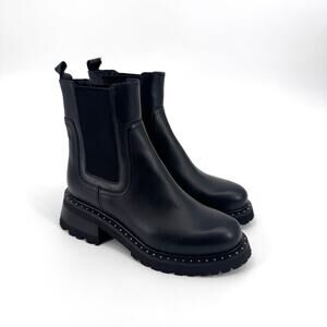 C La Canadienne Black Cedar Leather Booties Size 5
